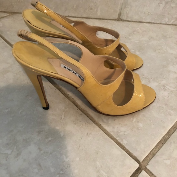 Vintage Manolo Blahnik Heels - Picture 2 of 3